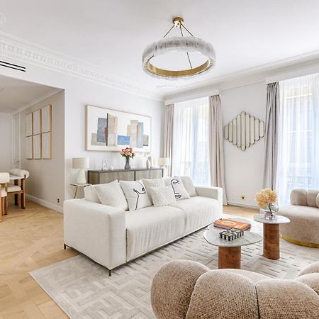 פריז Elegant Luxury Apartment For 6 On Champs-Elysees מראה חיצוני תמונה