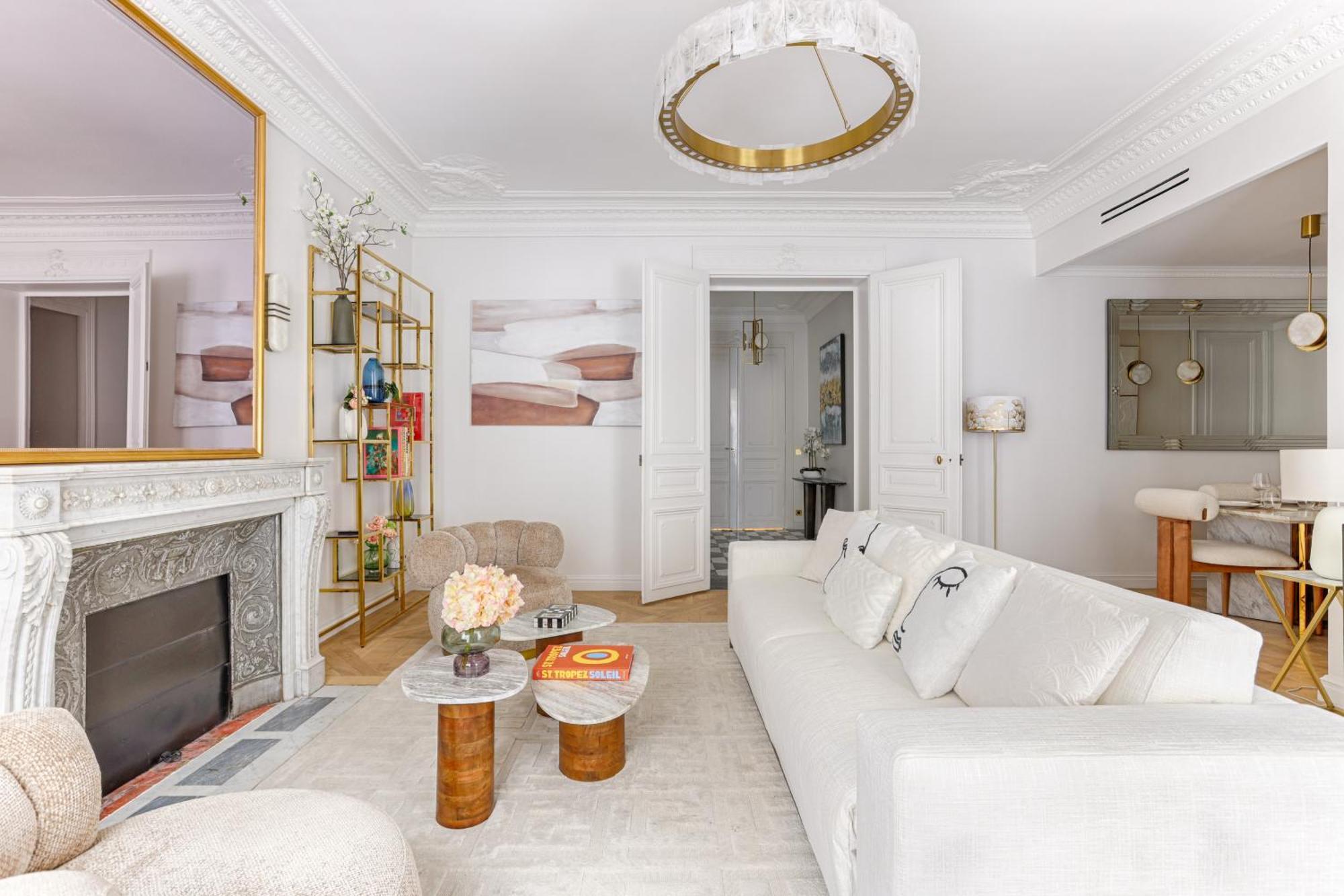 פריז Elegant Luxury Apartment For 6 On Champs-Elysees מראה חיצוני תמונה